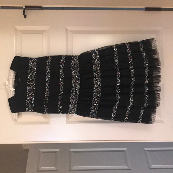 Valentino Red Dress worn 1. Size 42 which is a 4-6 - Picture 1 of 7